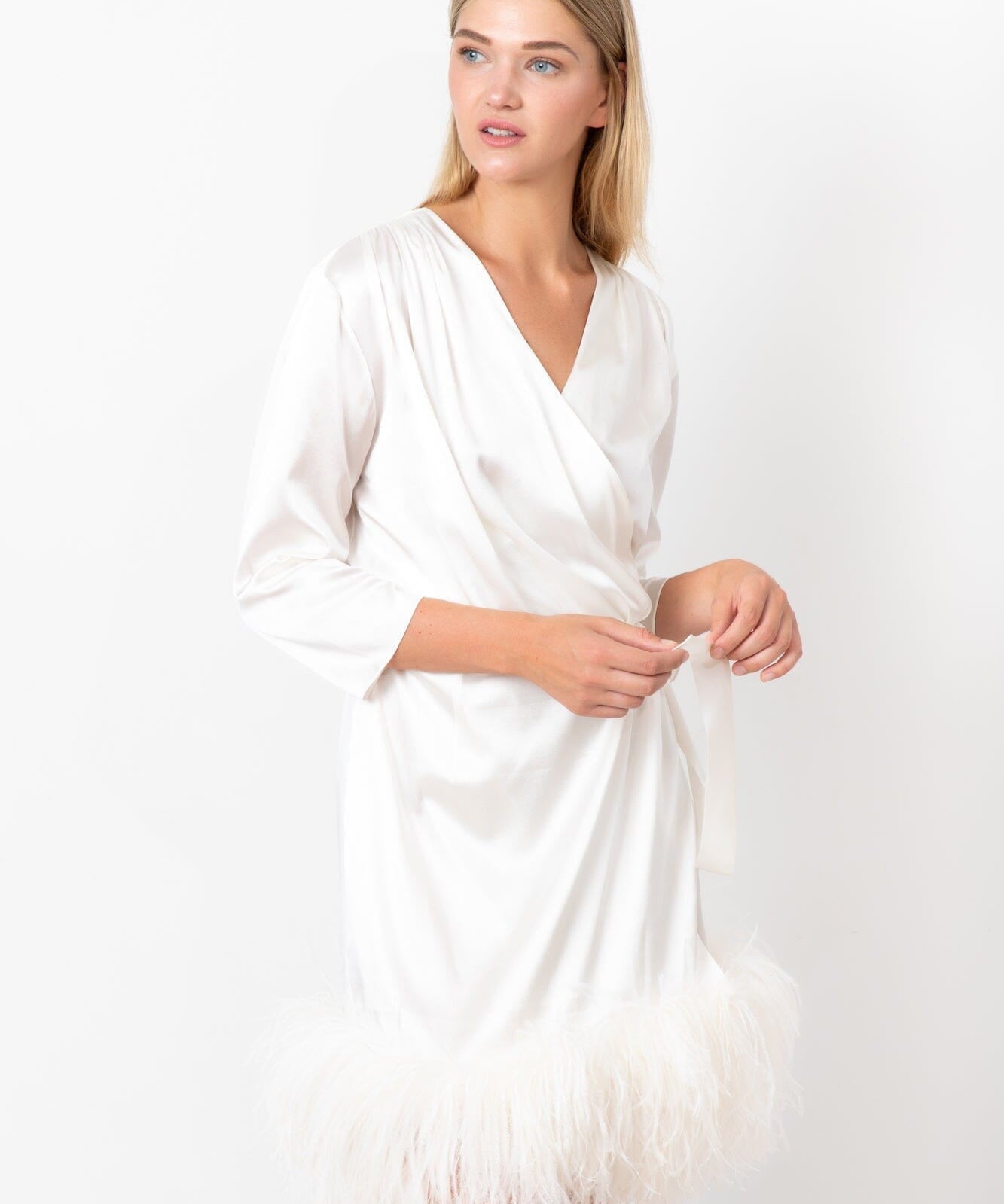  Feathered Kiss Robe Ivory Amoralle